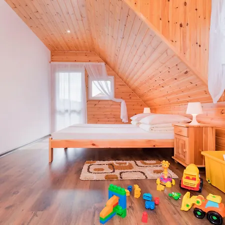 Comfortable With Swimming Pools, Holiday home Rewal