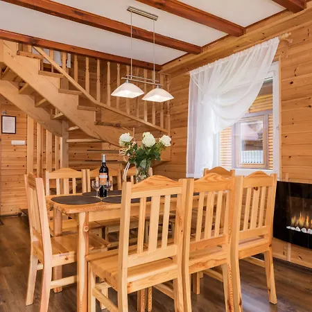 Comfortable With Swimming Pools, Holiday home *