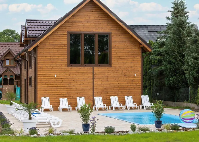 Comfortable With Swimming Pools, Сasa de vacaciones *